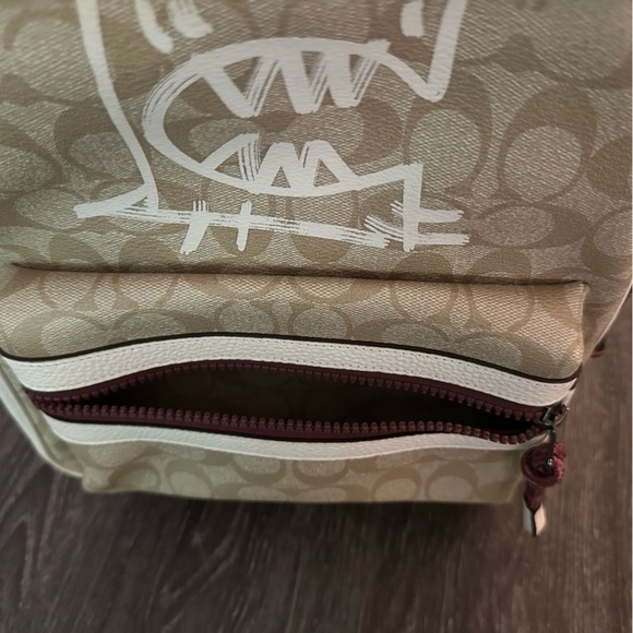 RARE COACH!! Vale Charlie Backpack In Signature Canvas With Rexy By Guang Yu - Picture 7 of 7